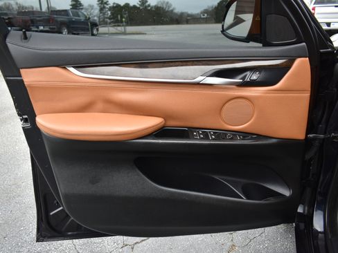 Used 2015 BMW X6 xDrive35i image 33