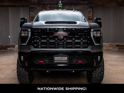 Used 2026 Chevrolet Silverado 2500 ZR2 w/ LPO, Dark Essentials Package image 4