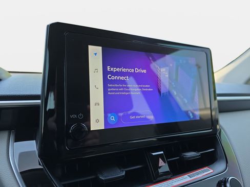 Used 2024 Toyota Corolla Cross L FWD image 21