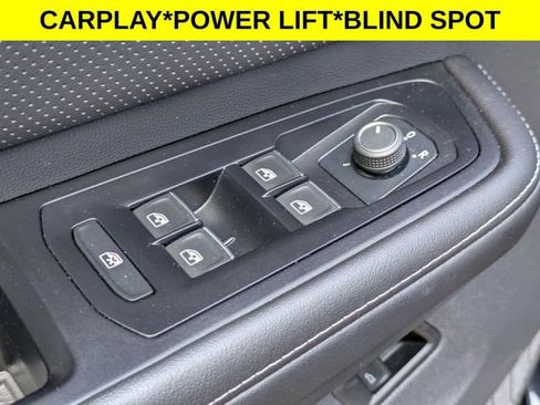 Used 2025 Volkswagen Atlas SE FWD image 10