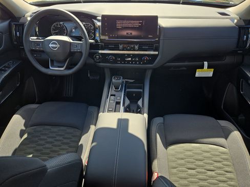 New 2026 Nissan Pathfinder SV image 13