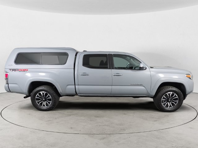 Used 2020 Toyota Tacoma TRD Sport w/ Advanced Technology Package AWD/4WD image 4
