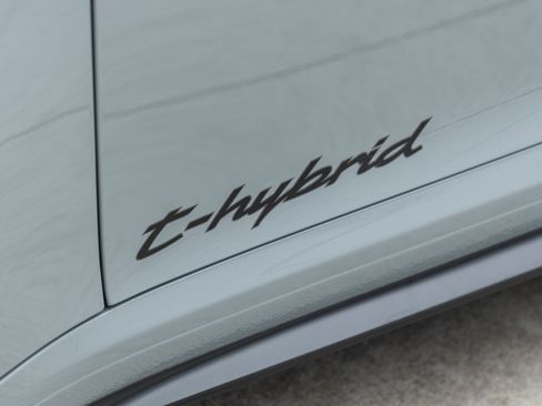 Certified 2026 Porsche 911 Carrera GTS RWD image 19