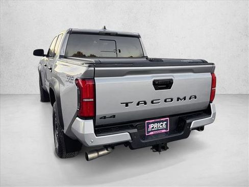 Used 2024 Toyota Tacoma TRD Off-Road image 5