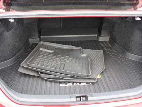 Used 2025 Toyota Camry SE image 15