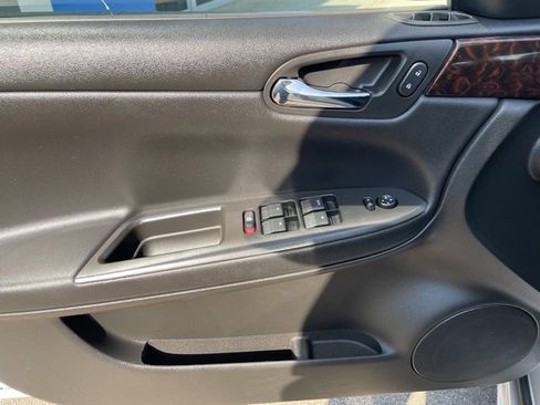 Used 2014 Chevrolet Impala Limited LS image 12