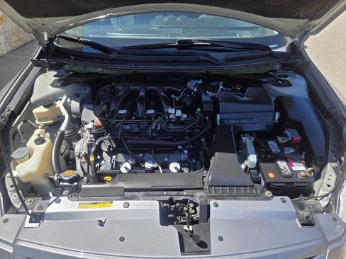 Used 2008 Nissan Altima 3.5 SE w/ Premium Pkg image 7