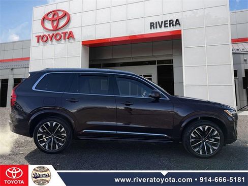 Used 2025 Volvo XC90 T8 Ultra image 4