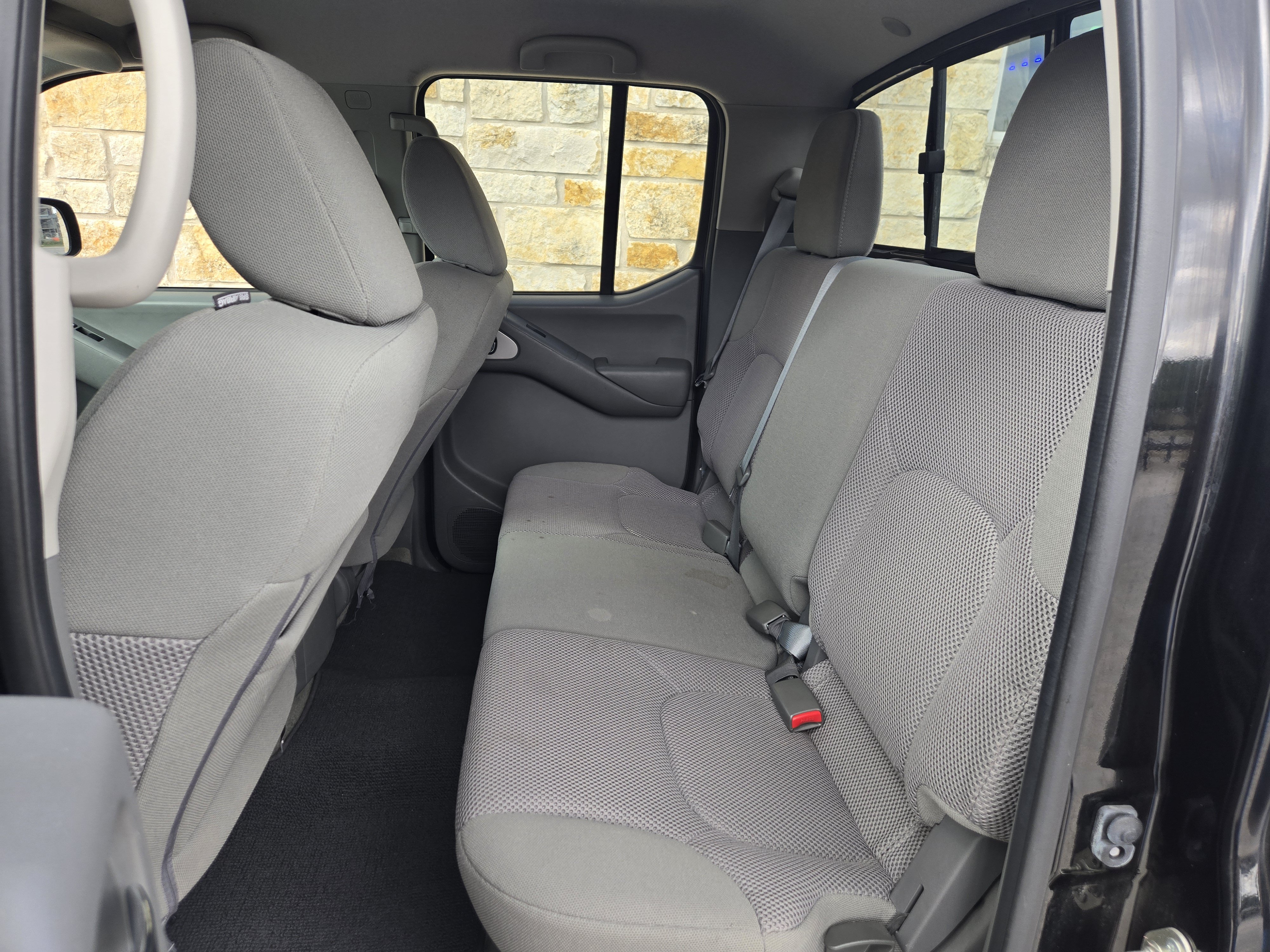 Used 2018 Nissan Frontier SV w/ Value Truck Package AWD/4WD image 7