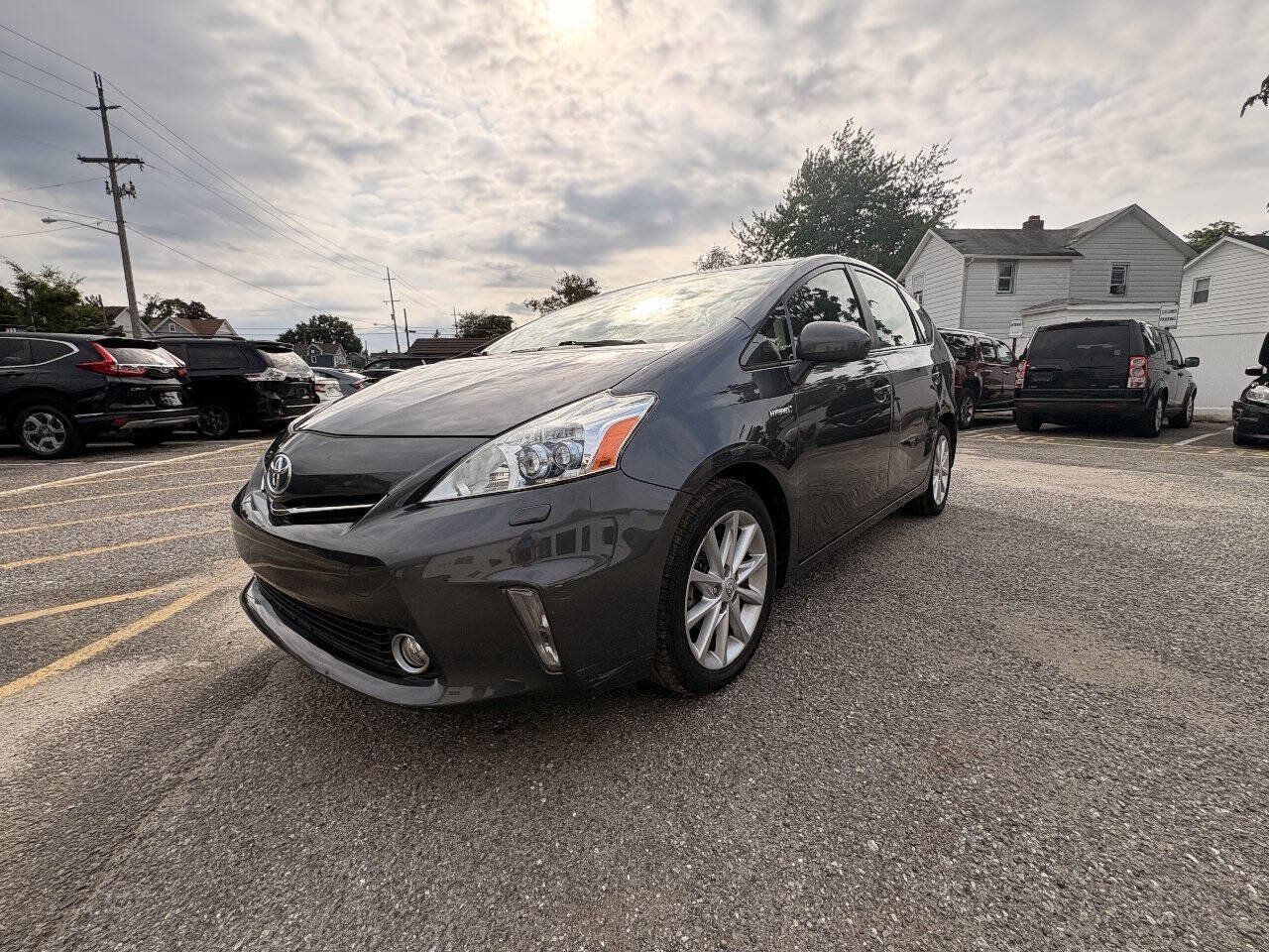 Used 2012 Toyota Prius V Five FWD image 2