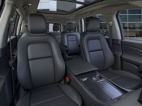 New 2026 Lincoln Aviator AWD w/ Jet Appearance Package image 10