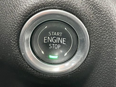 Used 2024 Chevrolet Silverado 2500 Custom w/ Custom Value Package image 28