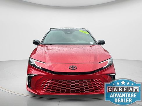 Used 2025 Toyota Camry XSE FWD image 2