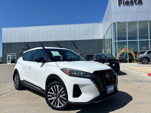 Certified 2023 Nissan Kicks SR w/ SR Premium Package image 1