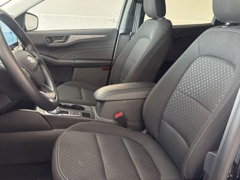 Used 2025 Ford Escape Active w/ Tech Pack #1 FWD image 13