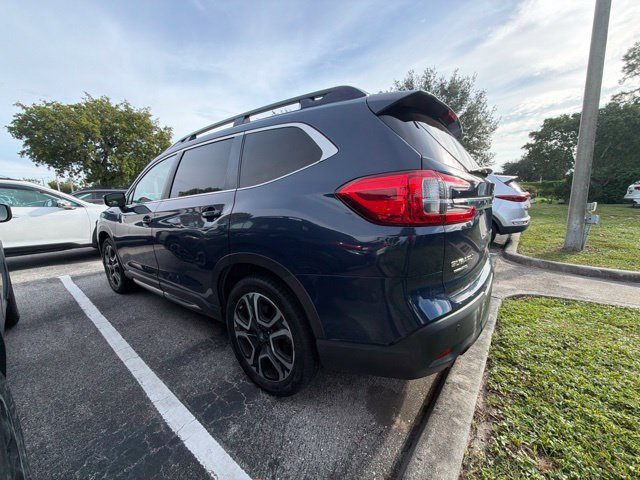 Used 2023 Subaru Ascent Limited AWD/4WD image 2