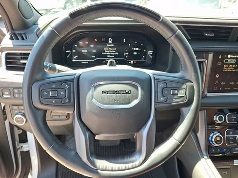 Used 2024 GMC Yukon Denali Ultimate AWD/4WD image 18