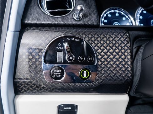 Used 2023 Rolls-Royce Cullinan Black Badge image 49