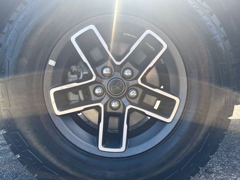 Used 2026 Jeep Gladiator Mojave AWD/4WD image 14