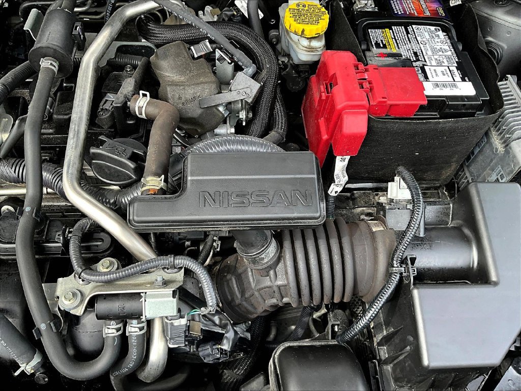Used 2023 Nissan Sentra SR w/ SR Premium Package FWD image 33