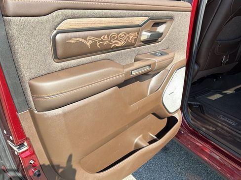 Used 2025 RAM 1500 Limited AWD/4WD image 23