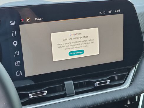 Certified 2025 Chevrolet Equinox LT w/ Safety and Technology Package FWD image 24