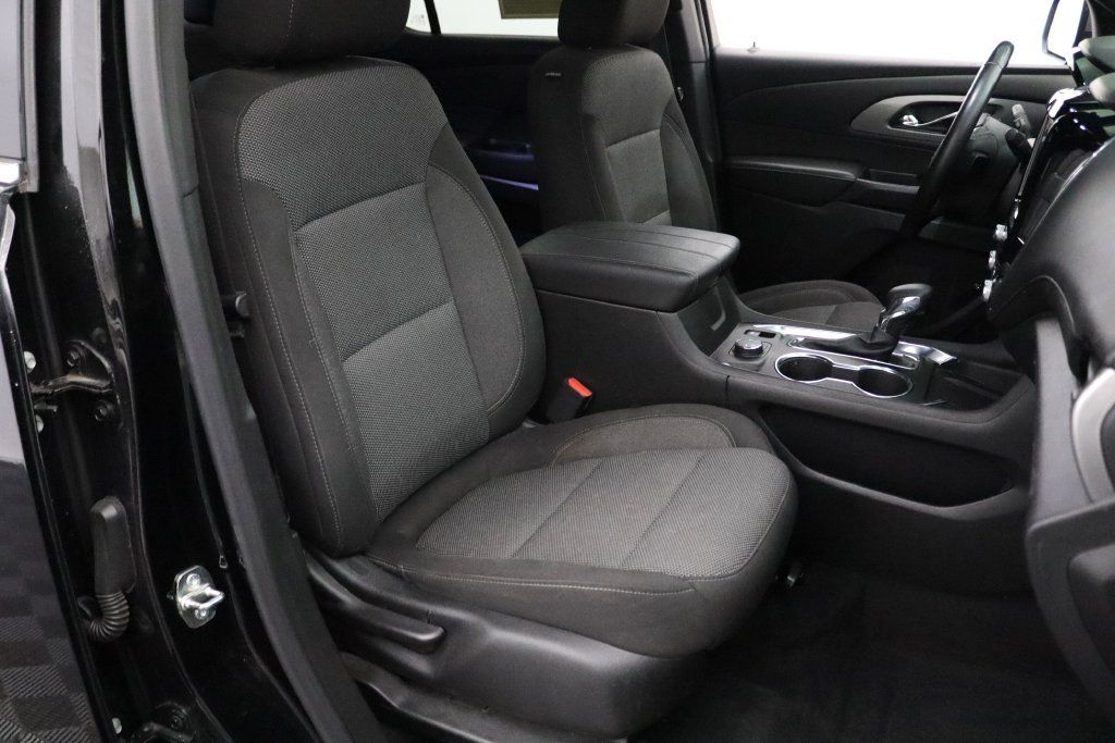 Used 2023 Chevrolet Traverse LT AWD/4WD image 12
