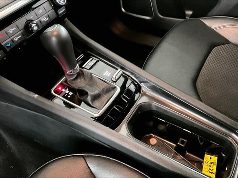 Used 2024 Jeep Compass Latitude image 18