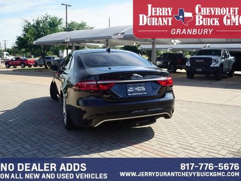 Used 2023 Jaguar XF SE RWD image 6