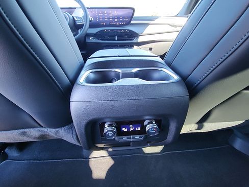 New 2026 Buick Enclave Preferred w/ Power Package image 31