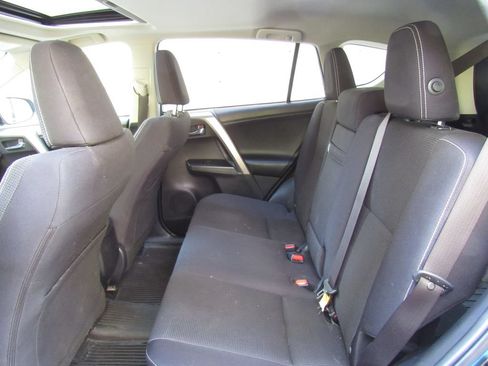 Used 2017 Toyota RAV4 XLE w/ Convenience Package AWD/4WD image 15
