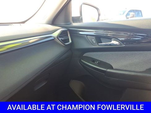 Used 2025 Chevrolet TrailBlazer LT AWD/4WD image 26