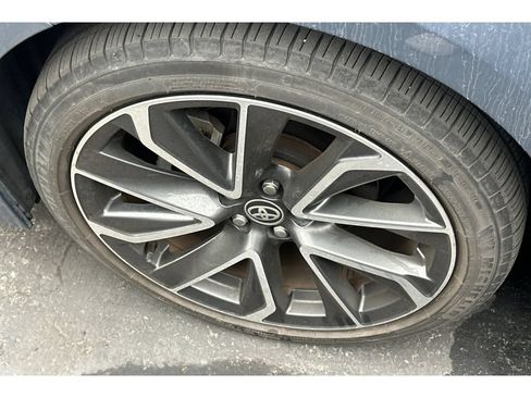 Used 2021 Toyota Corolla SE FWD image 4