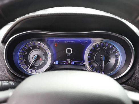 Used 2021 Chrysler 300 Touring L RWD image 14
