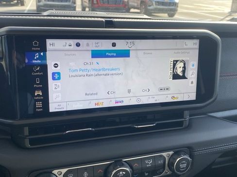 New 2026 Jeep Gladiator Rubicon w/ Safety Group image 20