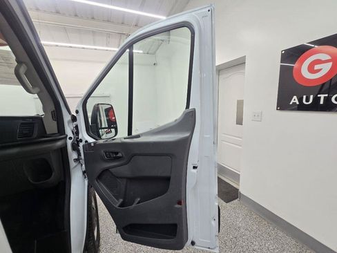 Used 2020 Ford Transit 250 Medium Roof RWD image 22