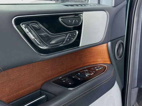 Used 2024 Lincoln Navigator L Black Label image 18