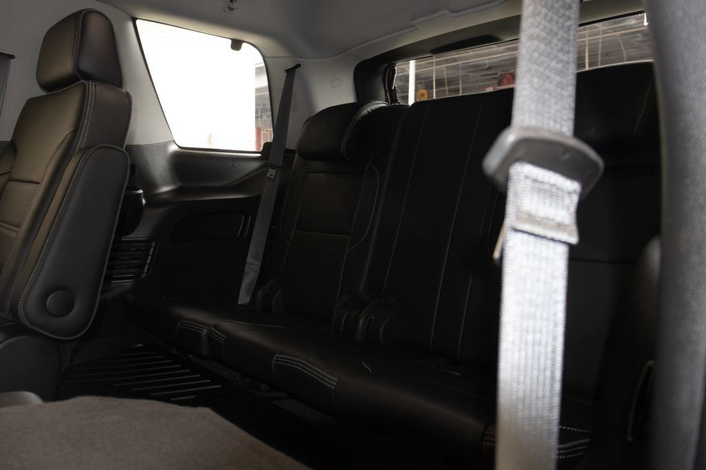 Used 2020 GMC Yukon Denali w/ Denali Ultimate Package AWD/4WD image 23