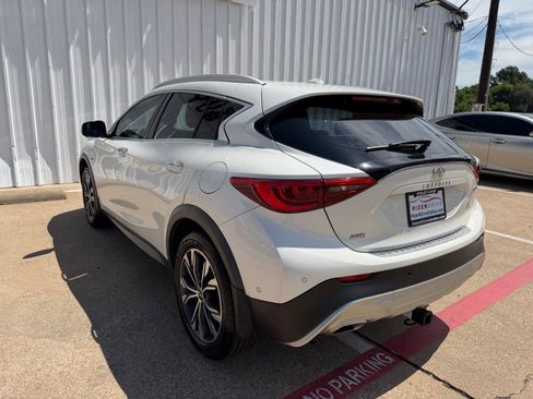 Used 2019 INFINITI QX30 AWD w/ Proassist Package image 4