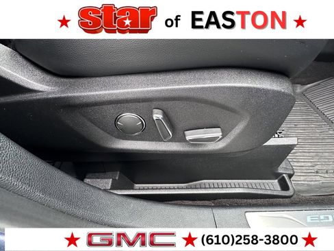 Used 2019 Ford Edge Titanium w/ Equipment Group 301A image 10