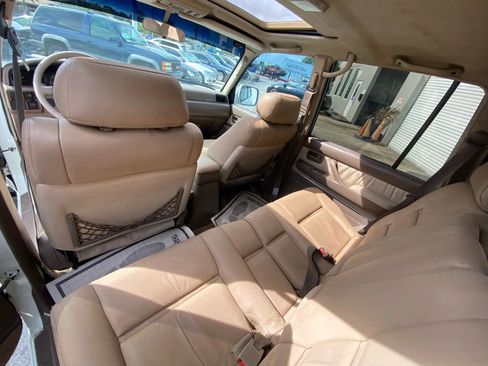 Used 1997 Toyota Land Cruiser image 13