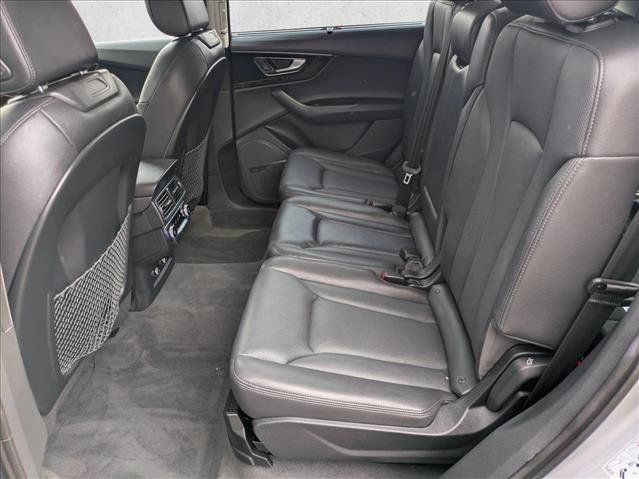 Used 2018 Audi Q7 3.0T Prestige w/ Prestige Package AWD/4WD image 18