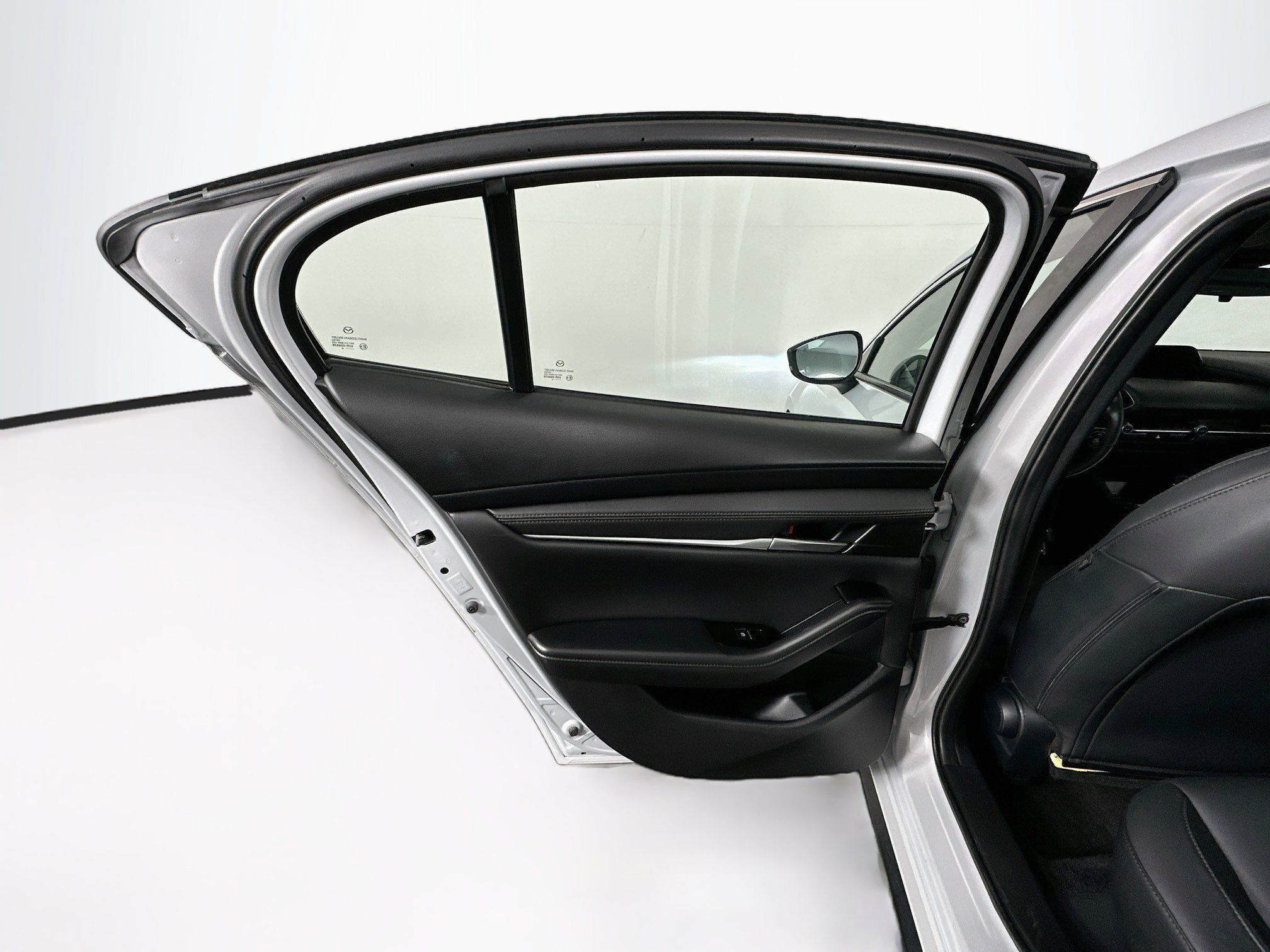 Used 2024 MAZDA MAZDA3 s FWD image 25