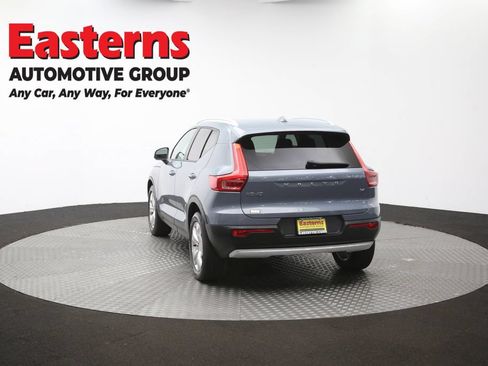 Used 2021 Volvo XC40 T4 Momentum FWD image 65