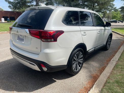 Used 2020 Mitsubishi Outlander LE image 5