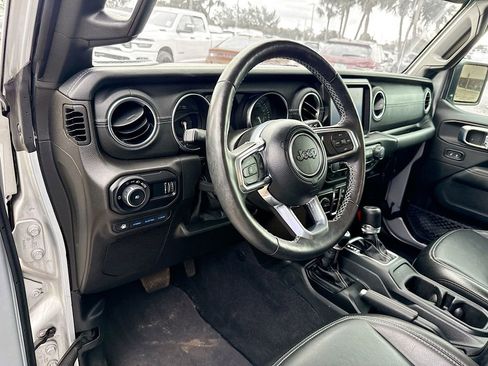 Used 2023 Jeep Wrangler Unlimited Sahara w/ Cold Weather Group image 10