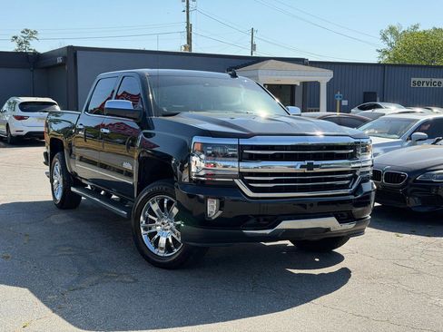 Used 2017 Chevrolet Silverado 1500 High Country image 2