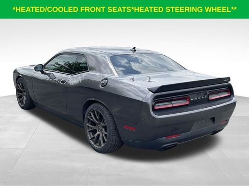 Used 2016 Dodge Challenger SRT Hellcat RWD image 9