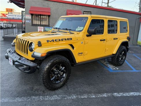 Used 2019 Jeep Wrangler Unlimited Sahara w/ Quick Order Package 24M Moab AWD/4WD image 58