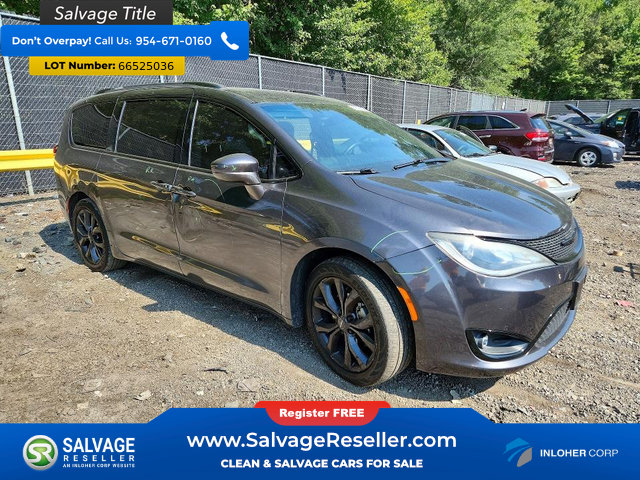Used 2019 Chrysler Pacifica Touring-L w/ Premium Audio Group FWD image 5